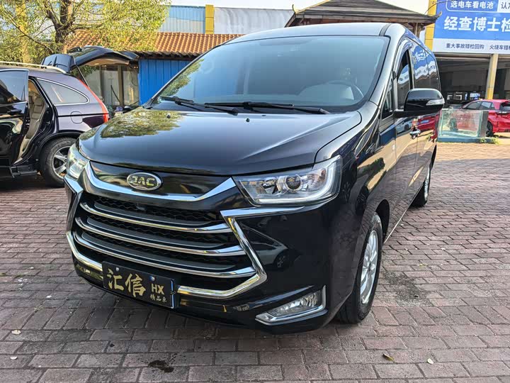 Фото 1 - JAC Refine M4