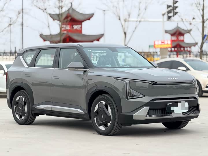 Фото 3 - Kia EV5