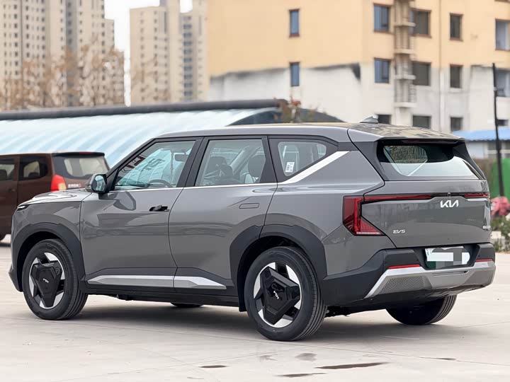 Фото 4 - Kia EV5