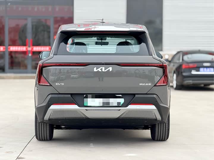 Фото 5 - Kia EV5