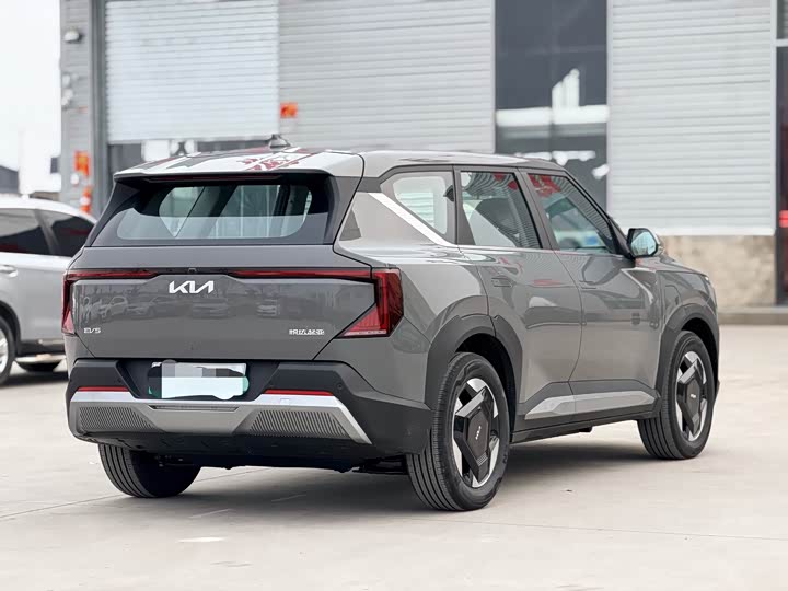 Фото 6 - Kia EV5
