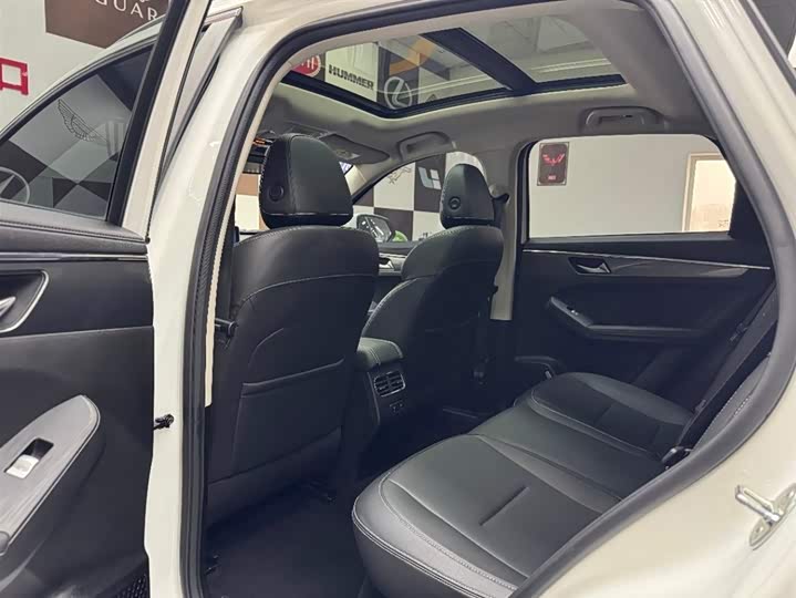 Photo 8 - Haval Jolion