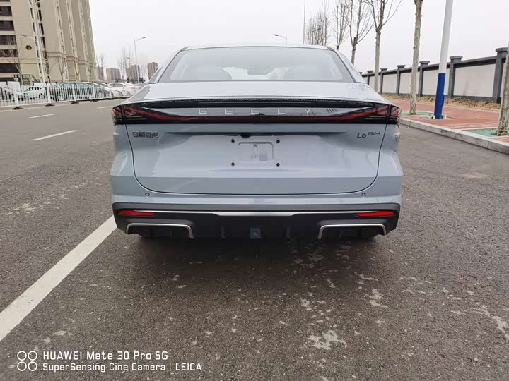 Photo 6 - Geely Galaxy L6