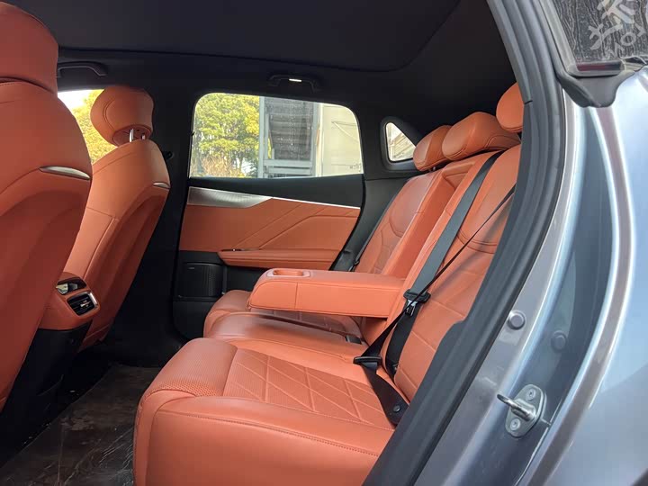 Фото 6 - Changan Deepal S05