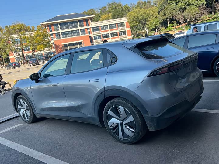 Фото 7 - Changan Deepal S05