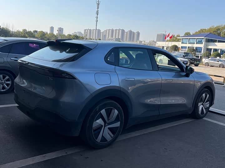 Фото 9 - Changan Deepal S05