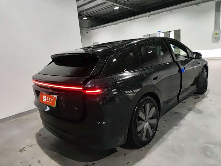 Photo 3 - LiXiang i6