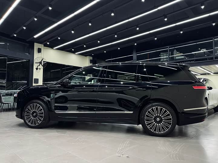 Фото 6 - Nio ES8