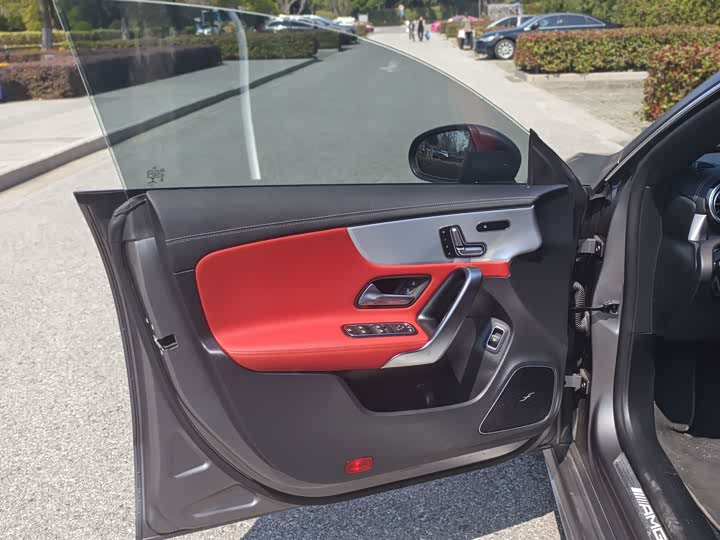 Фото 5 - Mercedes-Benz CLA-Class AMG