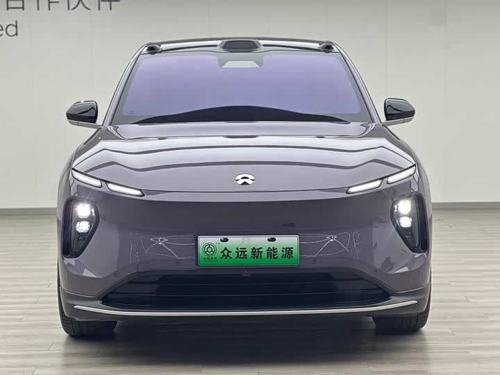 Фото 3 - Nio EC6