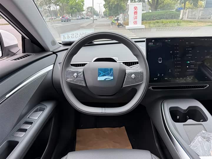 Фото 6 - XPeng Mona M03