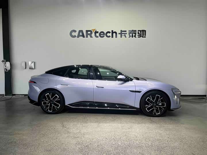 Фото 4 - Avatr 06