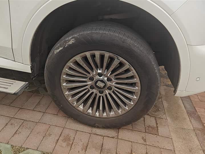 Фото 6 - Tank 500 Hybrid