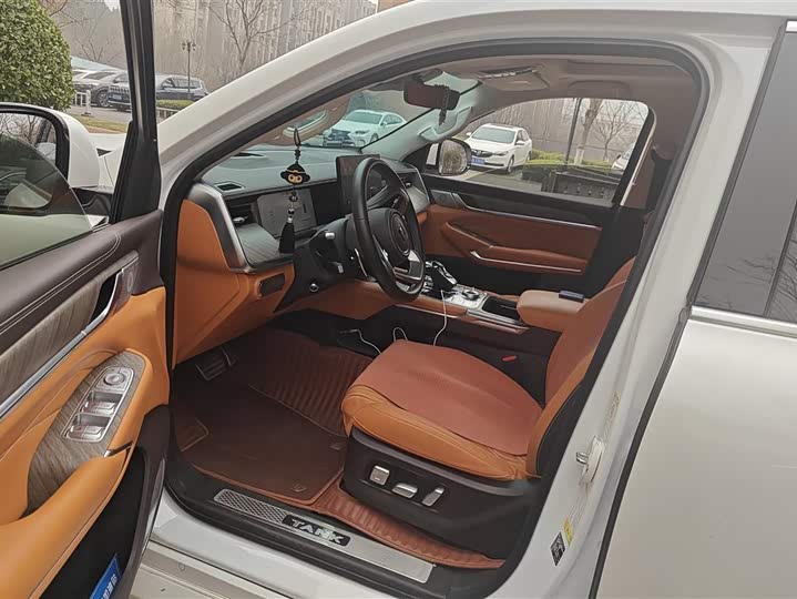 Фото 9 - Tank 500 Hybrid