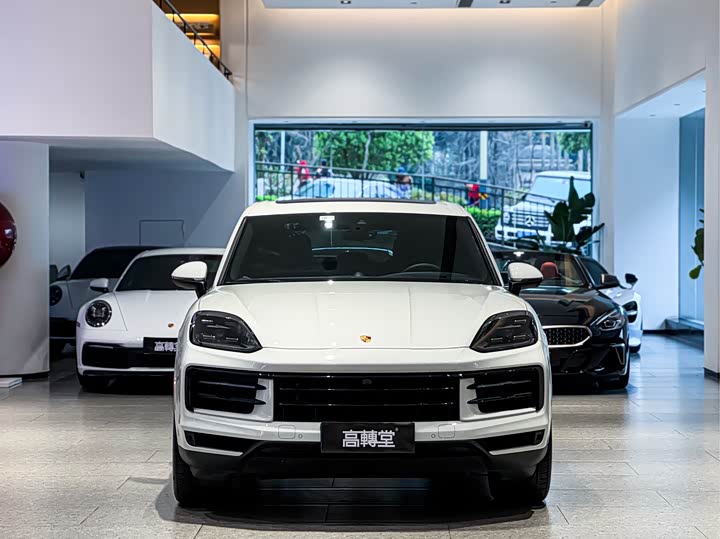 Фото 2 - Porsche Cayenne