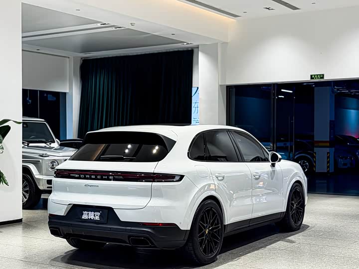 Фото 7 - Porsche Cayenne