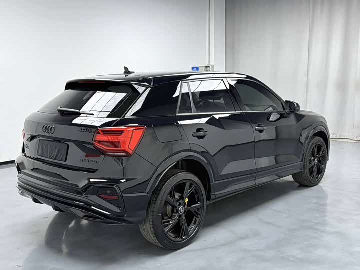 Фото 9 - Audi Q2L