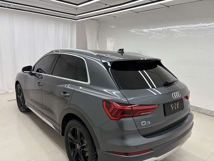 Фото 3 - Audi Q3