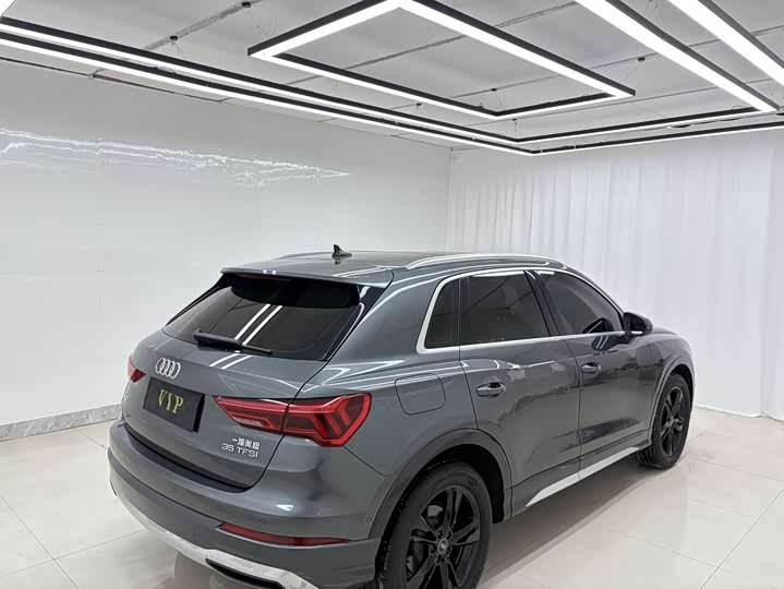 Фото 5 - Audi Q3