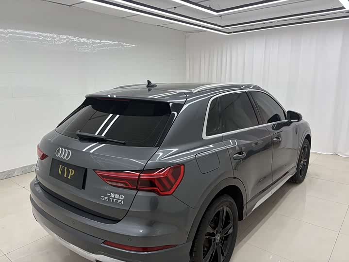 Фото 7 - Audi Q3