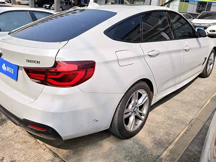 Фото 3 - BMW 3 Series GT