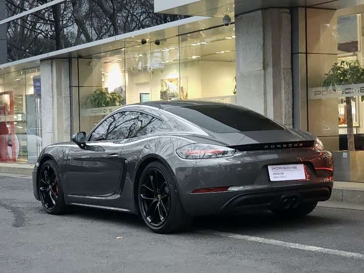 Фото 4 - Porsche 718