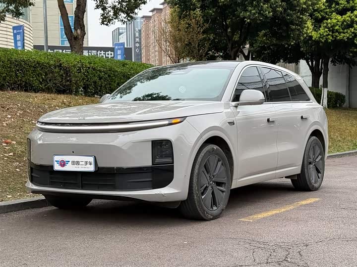 Фото 1 - LiXiang L6