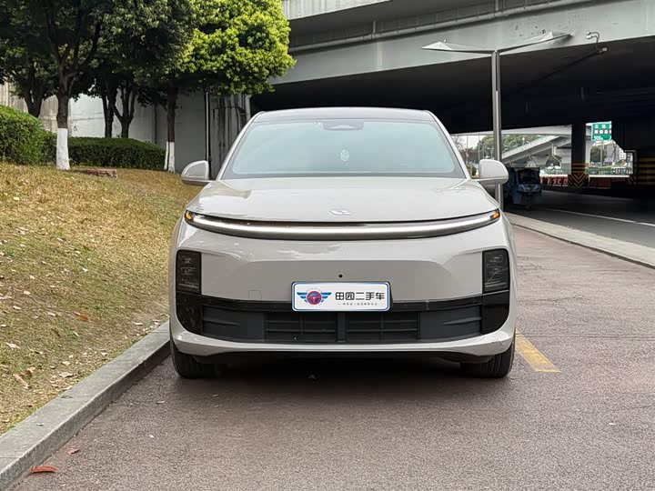 Фото 2 - LiXiang L6