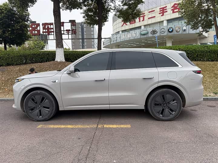 Фото 3 - LiXiang L6