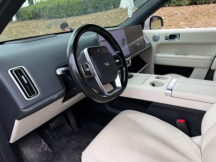 Фото 7 - LiXiang L6