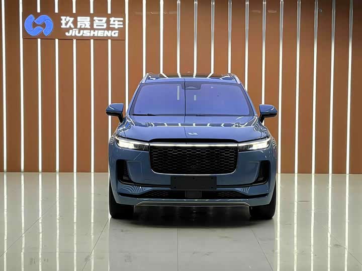 Фото 2 - LiXiang One