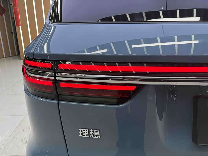 Фото 9 - LiXiang One