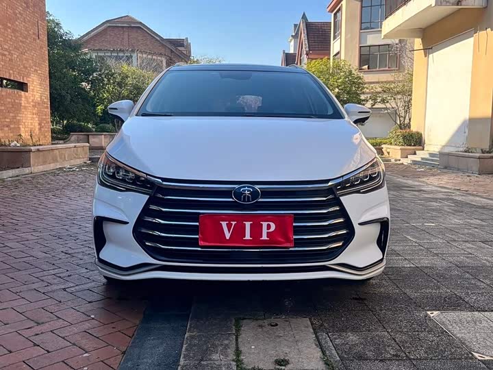 Фото 2 - BYD Song Max