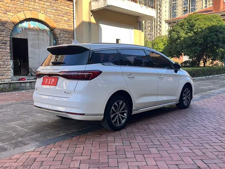 Фото 6 - BYD Song Max