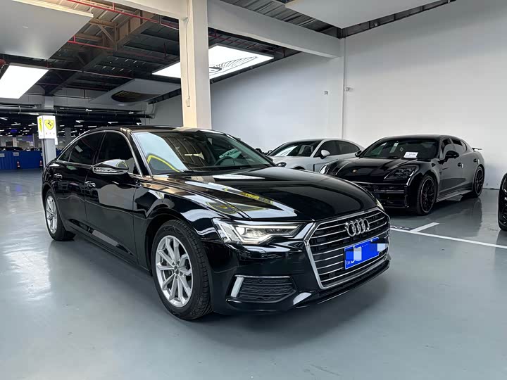 Фото 3 - Audi A6L