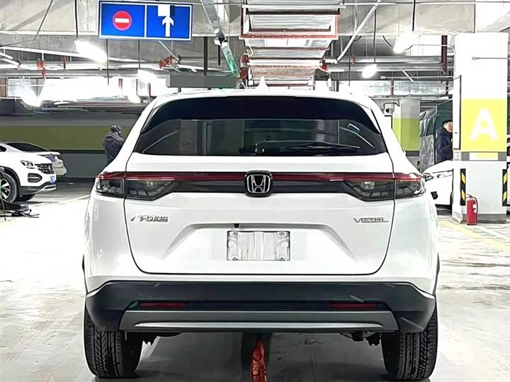 Фото 4 - Honda Vezel