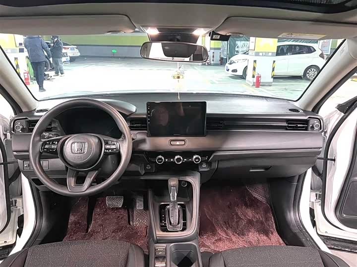 Фото 9 - Honda Vezel