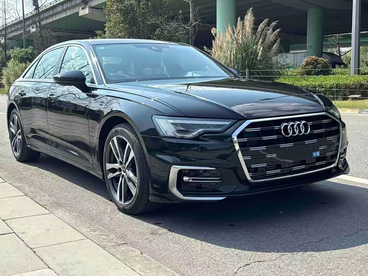 Фото 3 - Audi A6L