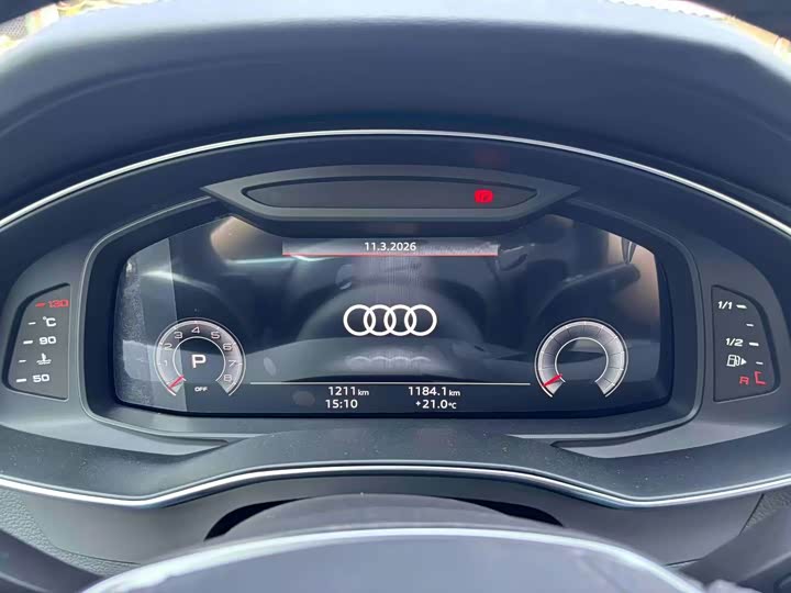 Фото 7 - Audi A6L