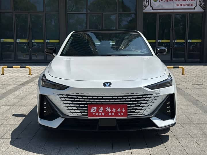 Фото 2 - Changan UNI-V