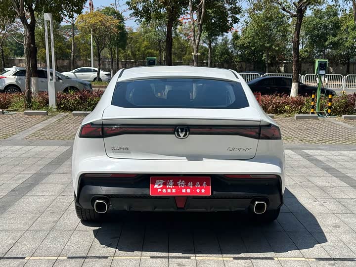 Фото 7 - Changan UNI-V