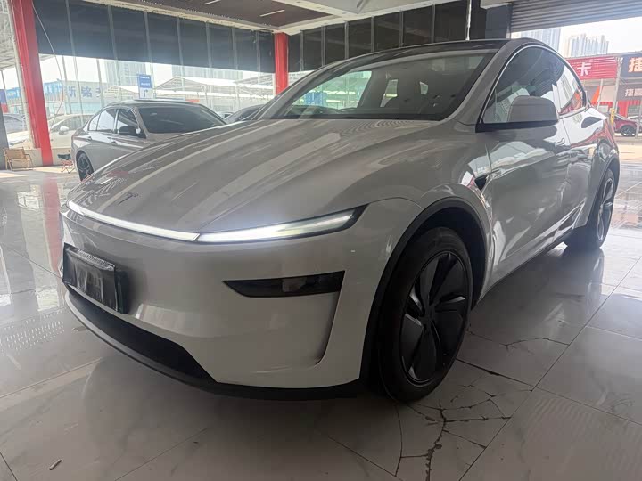 Photo 1 - Tesla Model Y
