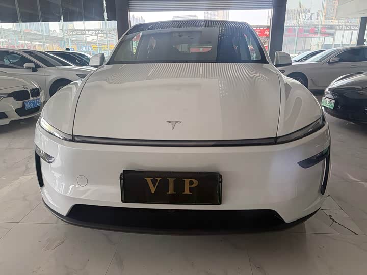 Photo 2 - Tesla Model Y