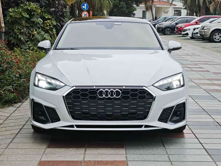 Photo 2 - Audi A5