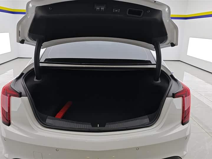 Photo 4 - Cadillac CT5