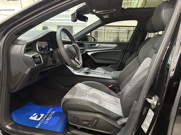 Фото 6 - Audi A6L