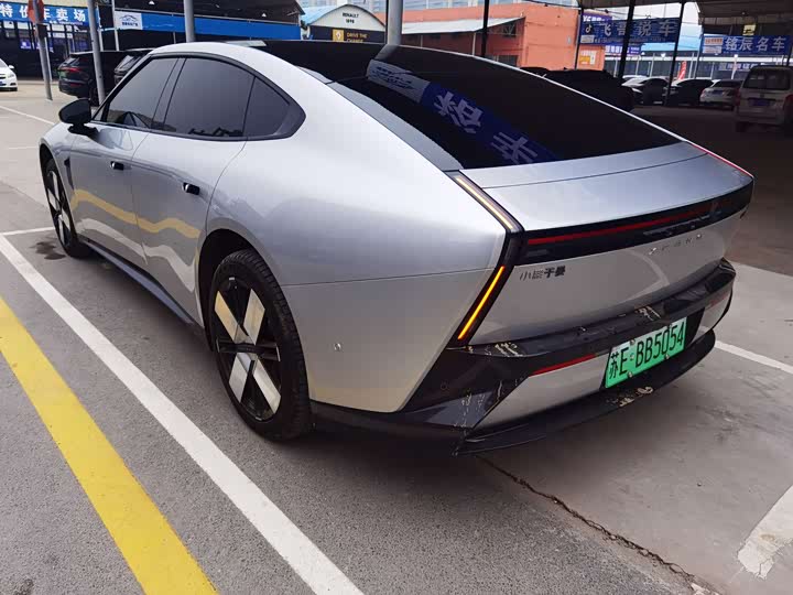 Фото 6 - XPeng P7