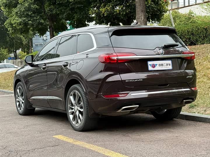 Photo 5 - Buick Enclave