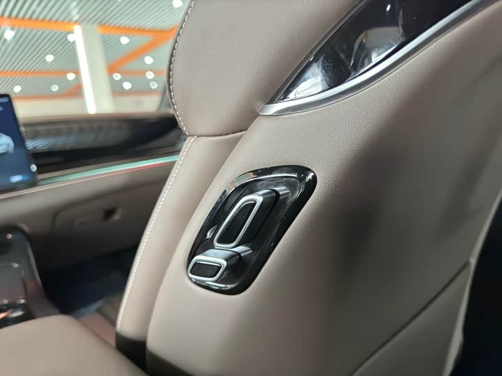 Фото 9 - BYD Han