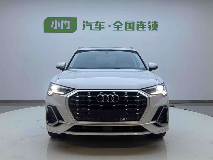 Фото 4 - Audi Q3